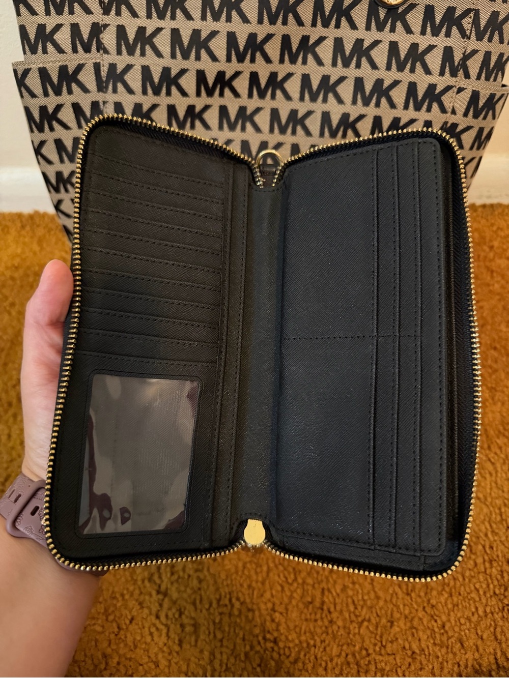 Michael Kors Jet Set - Bag & Wallet - Picture 6 of 7
